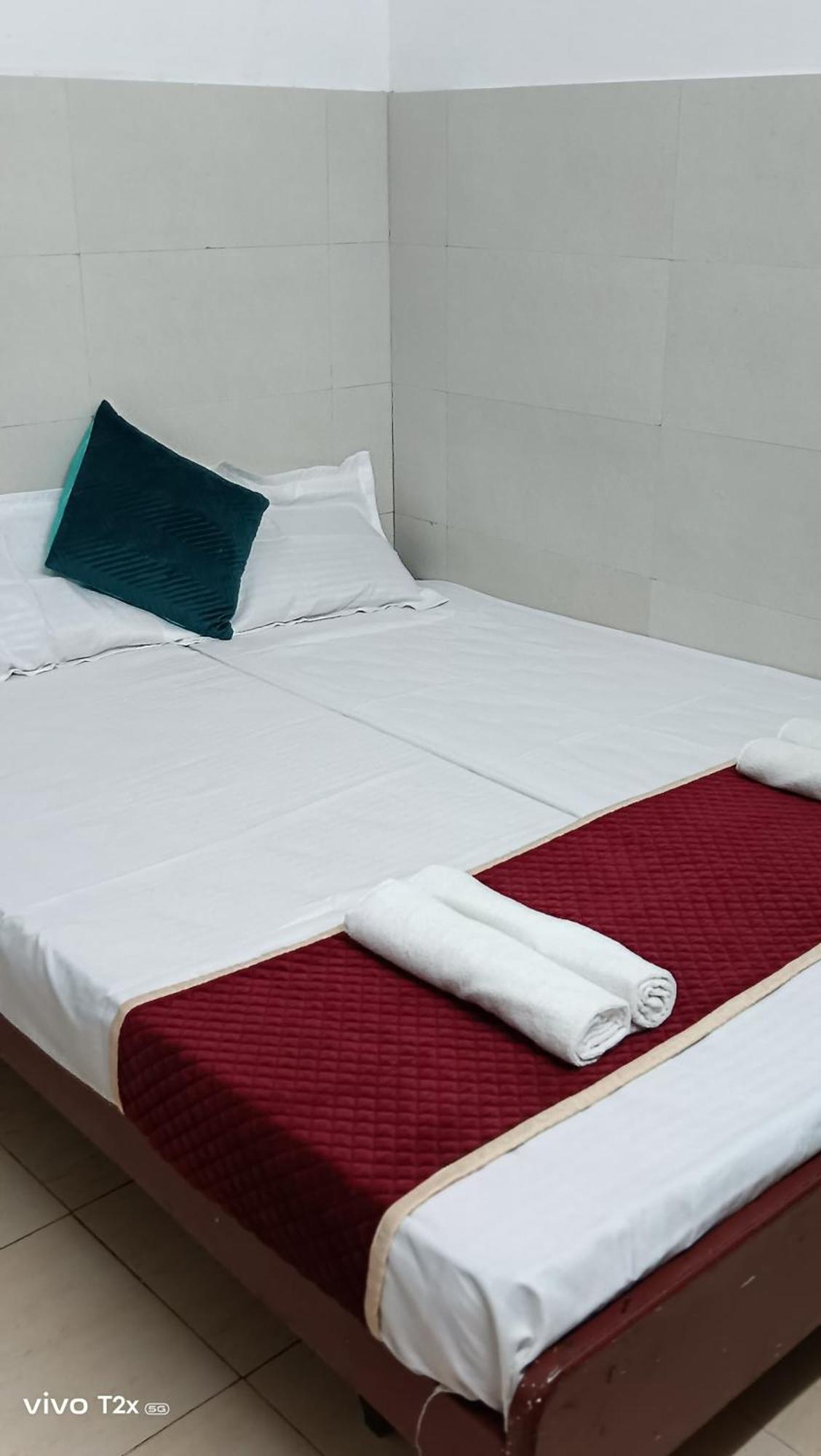 Отель Midtown Residency Кожикоде Экстерьер фото