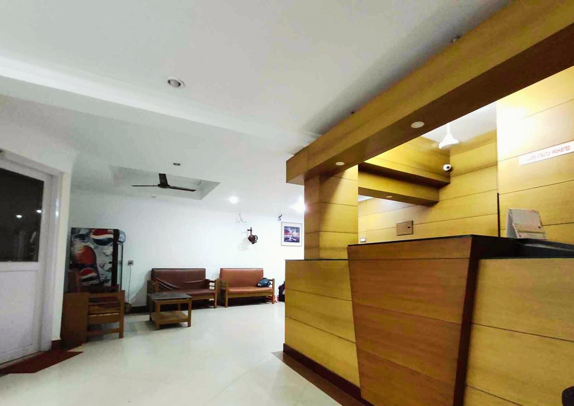 Отель Midtown Residency Кожикоде Экстерьер фото